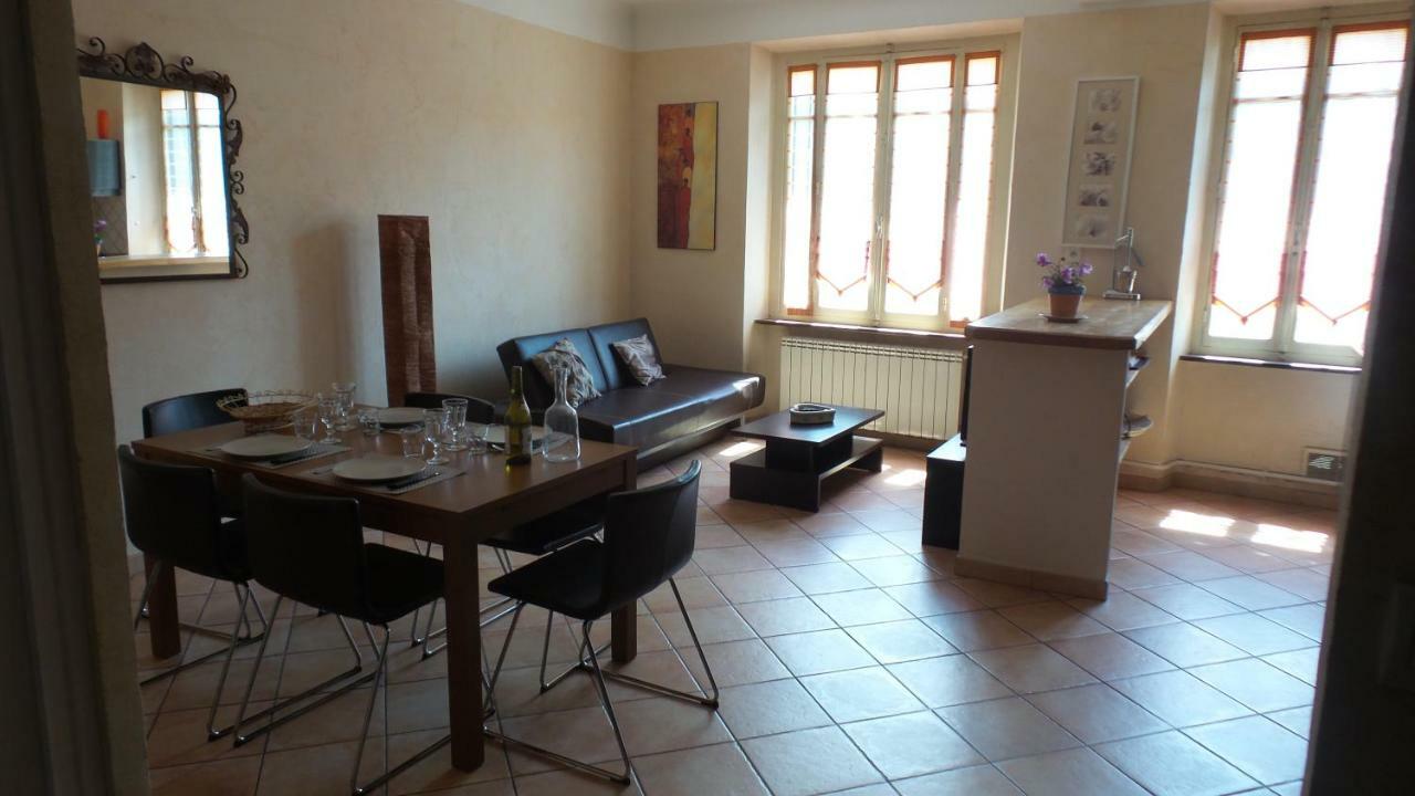 Spacieux Logement Face A La Cite Medievale Каркасон Екстериор снимка