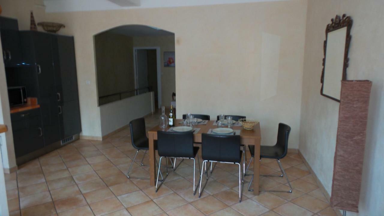 Spacieux Logement Face A La Cite Medievale Каркасон Екстериор снимка