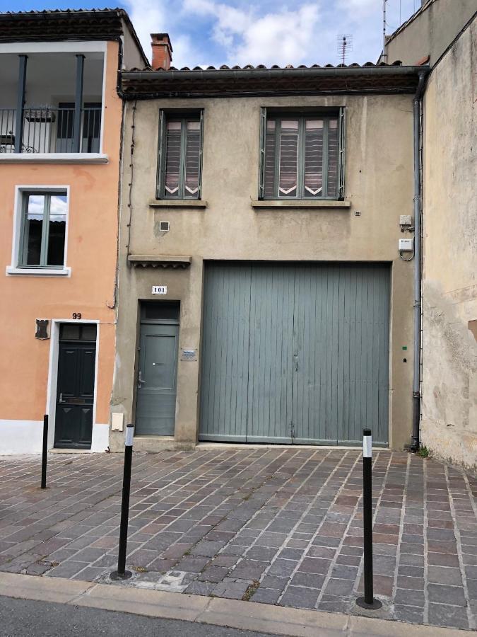 Spacieux Logement Face A La Cite Medievale Каркасон Екстериор снимка